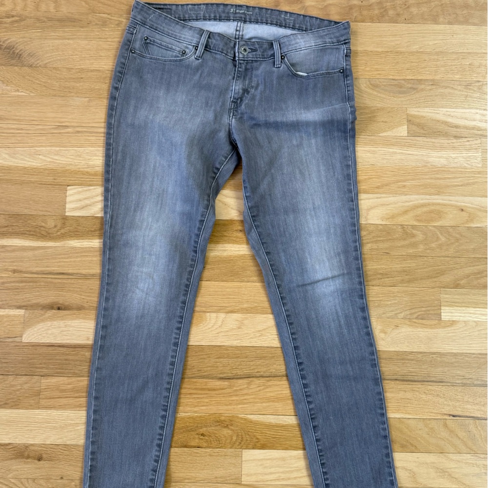 Levi's Women's Skinny Jeans in Grey Wash